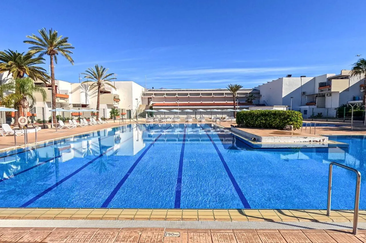 Holiday home Exclusive 1 Bedroom Apartment With A Pool, 11F Arona