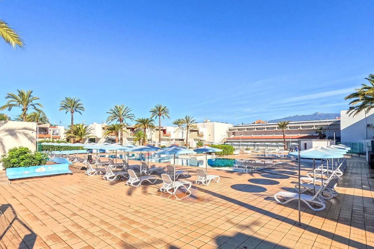 Exclusive 1 Bedroom Apartment With A Pool, 11F Arona  Spain