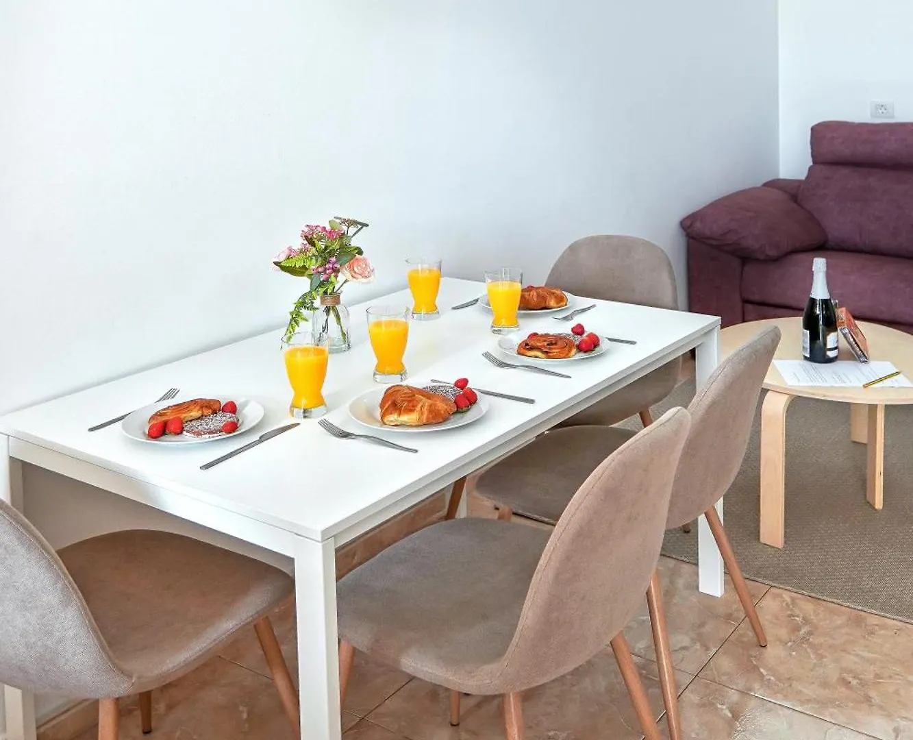 Exclusive 1 Bedroom Apartment With A Pool, 11F Arona  Holiday home