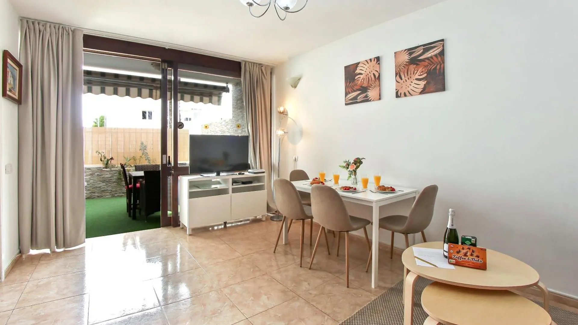 Exclusive 1 Bedroom Apartment With A Pool, 11F Arona  Holiday home Arona (Tenerife)