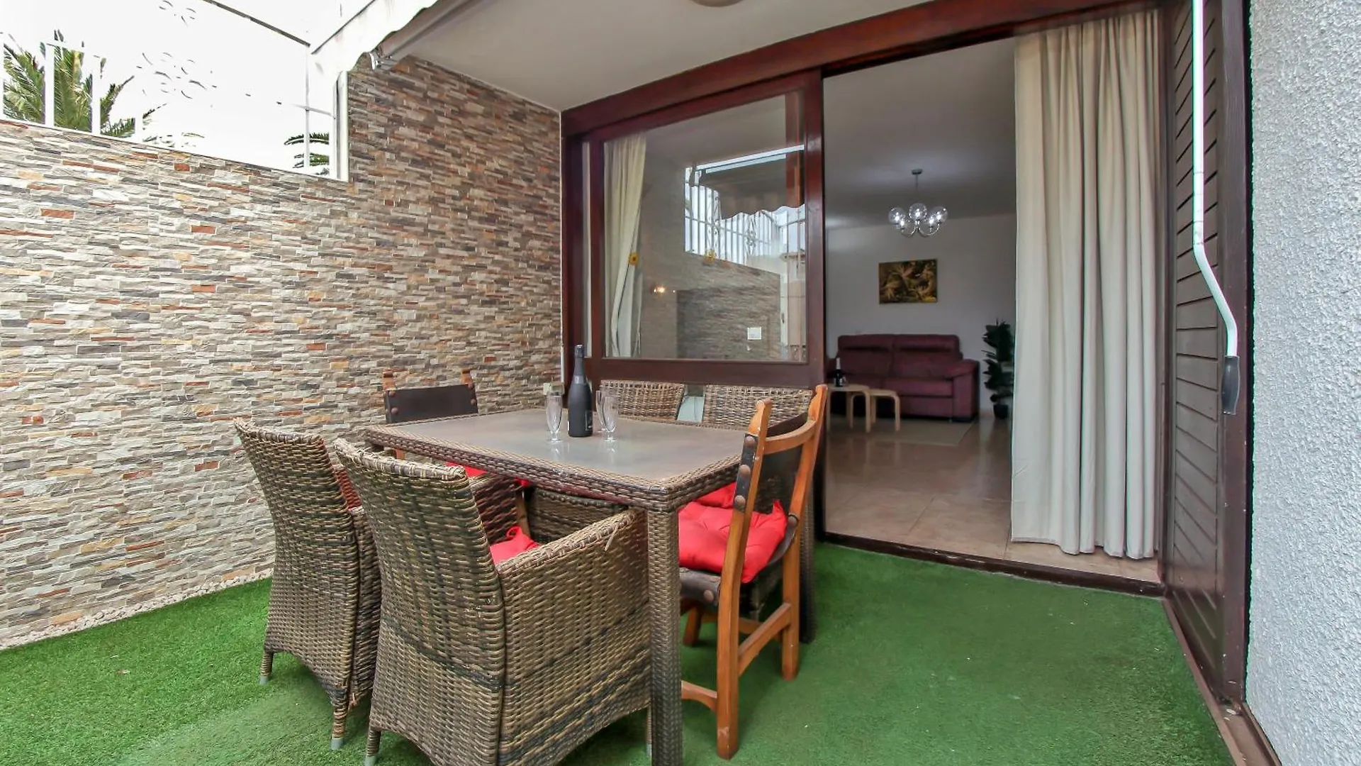 Holiday home Exclusive 1 Bedroom Apartment With A Pool, 11F Arona